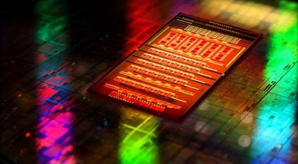 中兴禁运逼迫国产芯片发展 A股光芯片概念股一